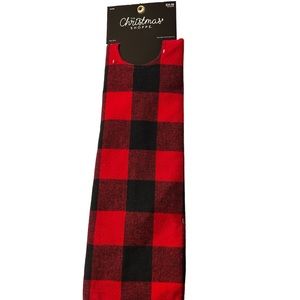 THE CHRISTMAS TREE SHOPPE Red Black Buffalo Plaid Christmas Tree Skirt NEW
